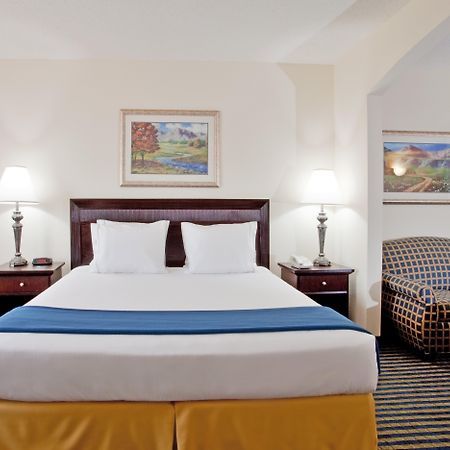 Holiday Inn Express & Suites Chesapeake By Ihg Exteriér fotografie