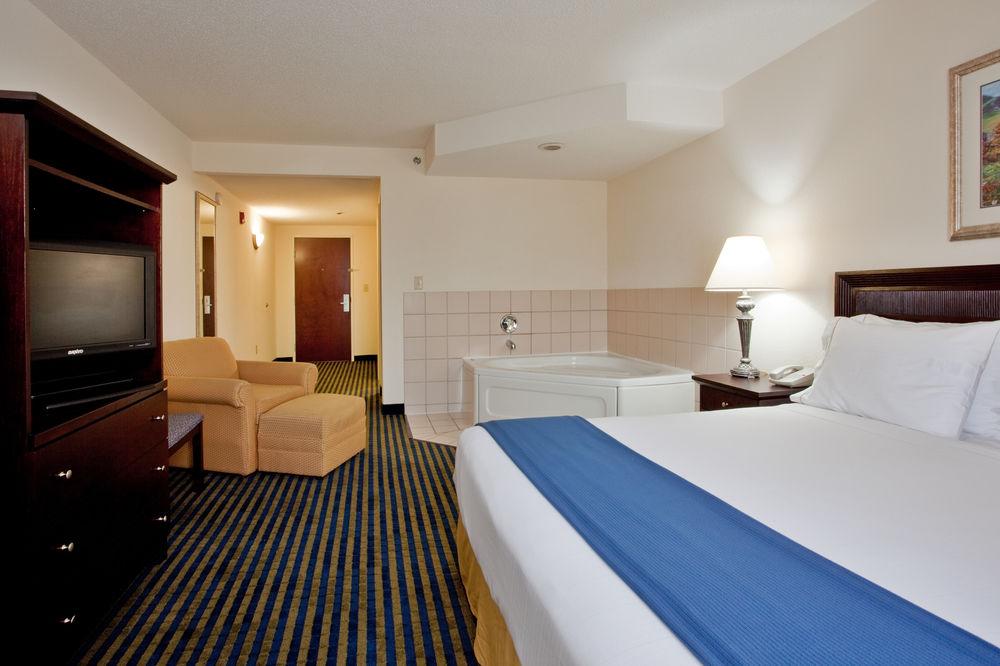 Holiday Inn Express & Suites Chesapeake By Ihg Exteriér fotografie