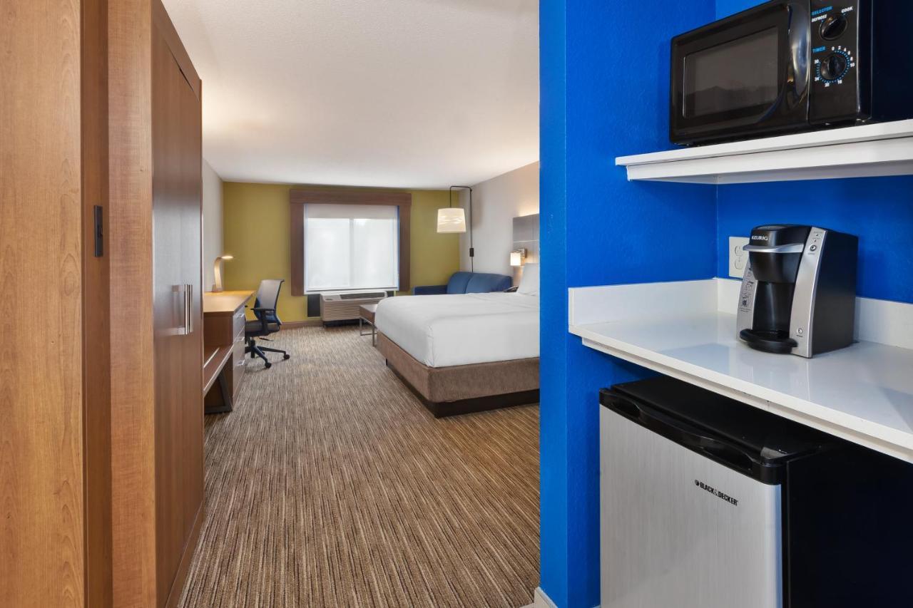 Holiday Inn Express & Suites Chesapeake By Ihg Exteriér fotografie