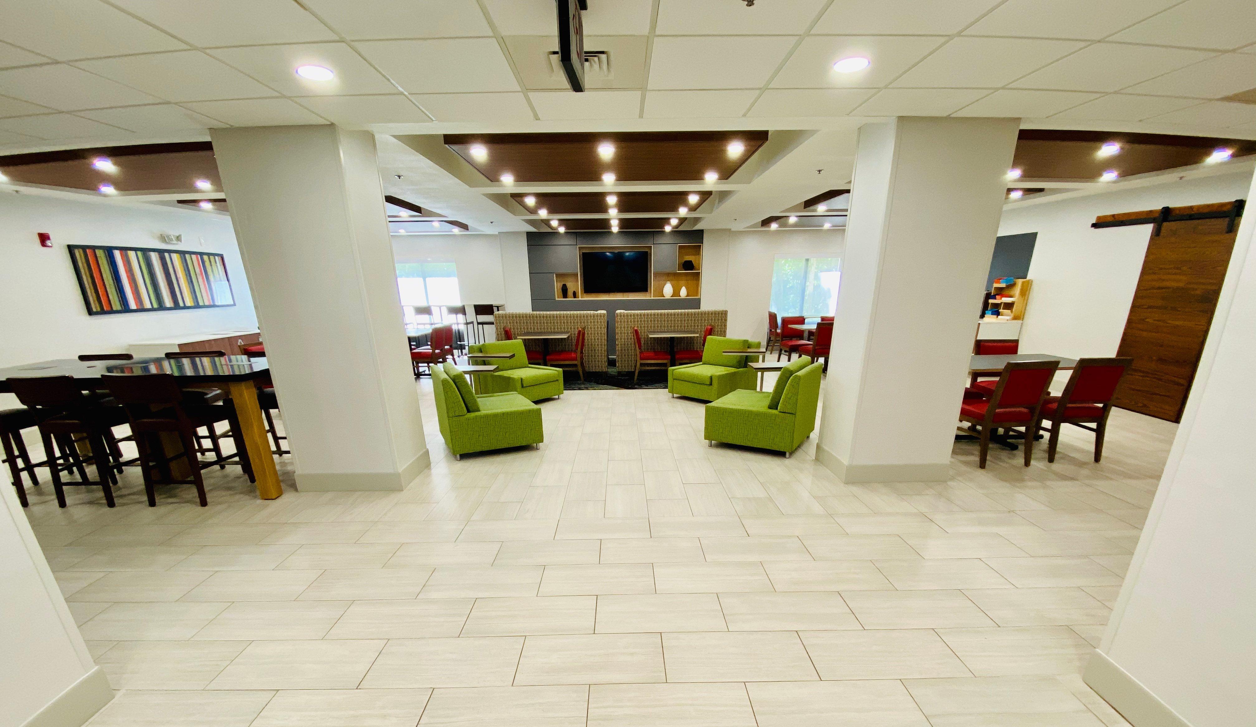 Holiday Inn Express & Suites Chesapeake By Ihg Exteriér fotografie