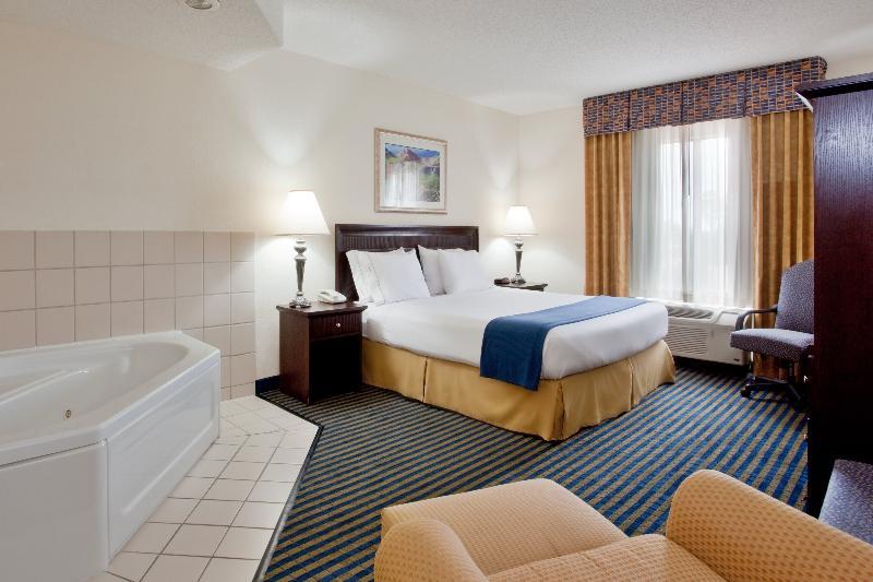 Holiday Inn Express & Suites Chesapeake By Ihg Exteriér fotografie